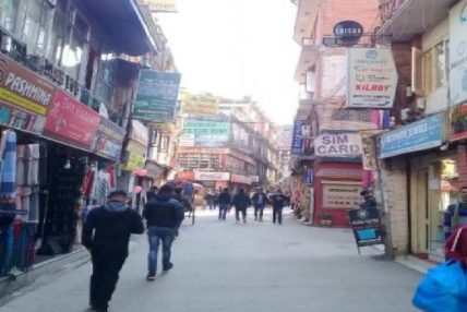 काठमाडौंको ठमेलबाट अनैतिक क्रियाकलाप संलग्नमा २० जना विदेशी महिलाहरू पक्राउ