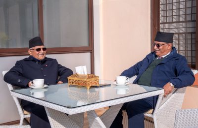 पछिल्लो राजनीतिका वारेमा बालुवाटारमा ओली-प्रचण्ड भेट पछिल्लो राजनीतिका वारेमा बालुवाटारमा ओली-प्रचण्ड भेट