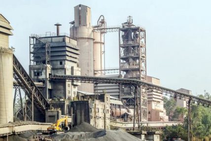 हेटौंडाको शिवम् सिमेन्ट उद्योगको लाइन काटियो