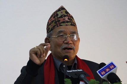 बीमा भुक्तानी नहुँदा पाटन अस्पतालमा समस्या, मेयर महर्जन गरेले महानगरकै तर्फबाट भुक्तानी गर्ने प्रतिबद्धता