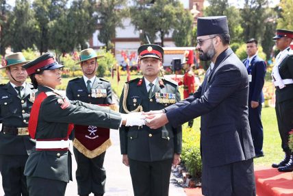 सैनिक आचरण भित्र रहन नवआयुक्त अधिकृतलाई प्रधानमन्त्री शाहको निर्देशन