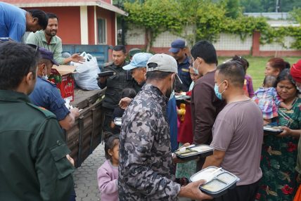 पेटभरि खाना नपाइएको भन्दै कीर्तिपुरमा सुकुमवासीको आक्रोश