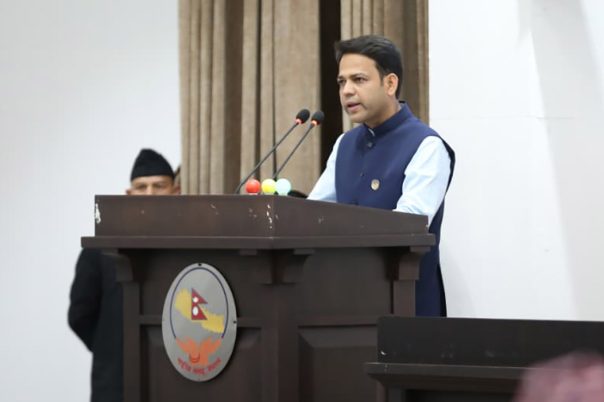 प्रधानमन्त्री अनुपस्थित हुनु अस्वाभाविक हैन, परम्परागत अभ्यासको निरन्तरतामा क्रमभंगता: रास्वपा