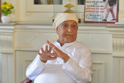 घाउमा इन्फेक्सन भएपछि ओलीको भेटघाट बन्द, अझै १०-१५ दिन सुरक्षित बस्ने
