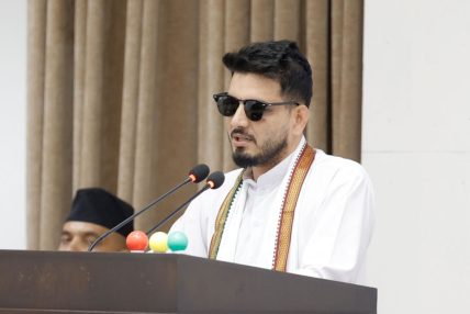 नगर प्रहरीलाई मन्त्री लम्सालको आग्रह: मनोबल नघटाउनुहोस्, तपाईंहरूकै कारण धेरै एम्बुलेन्स समयमै अस्पताल पुगेका छन्