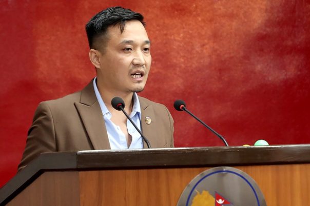 निर्मला पन्तबारे प्रश्न सोध्ने सांसदलाई गृहमन्त्रीको प्रतिप्रश्न: तपाईंहरू सत्तामा हुँदा किन गर्नुभएन ?